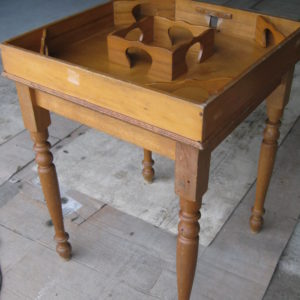 Table à Toupie sur pieds **