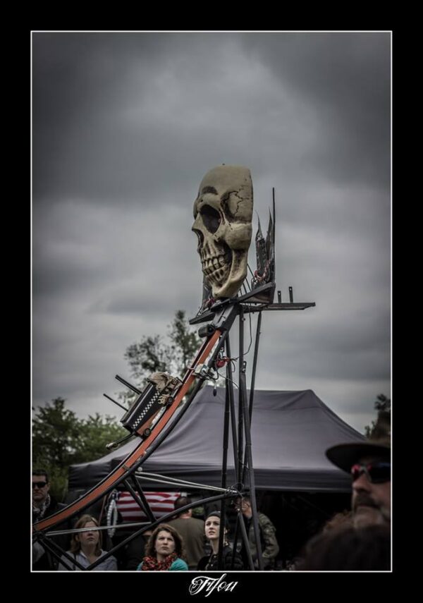 Chariot de la mort ***